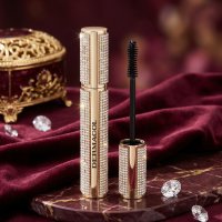 Diamond mascara