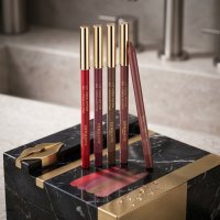 8H Lip Liner Affair krémes ajakceruza